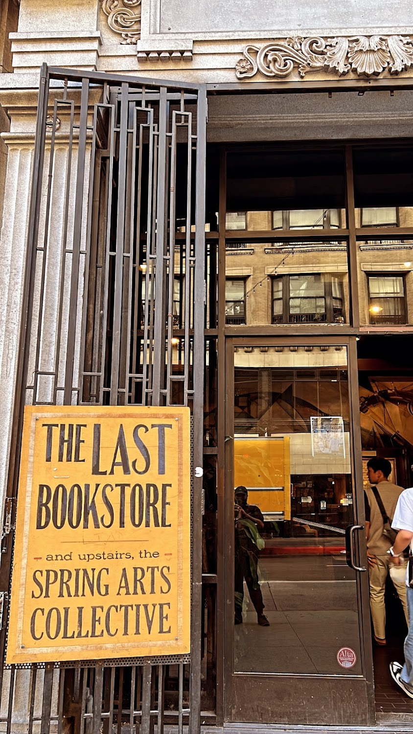 Under the Silver Lake : Interior: book store