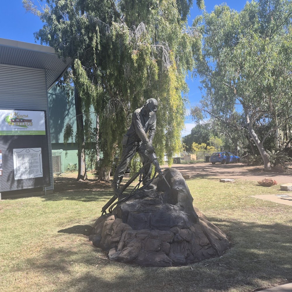 The Slim Dusty Movie : locations: Mt Isa, Ravenswood and Charters Towers