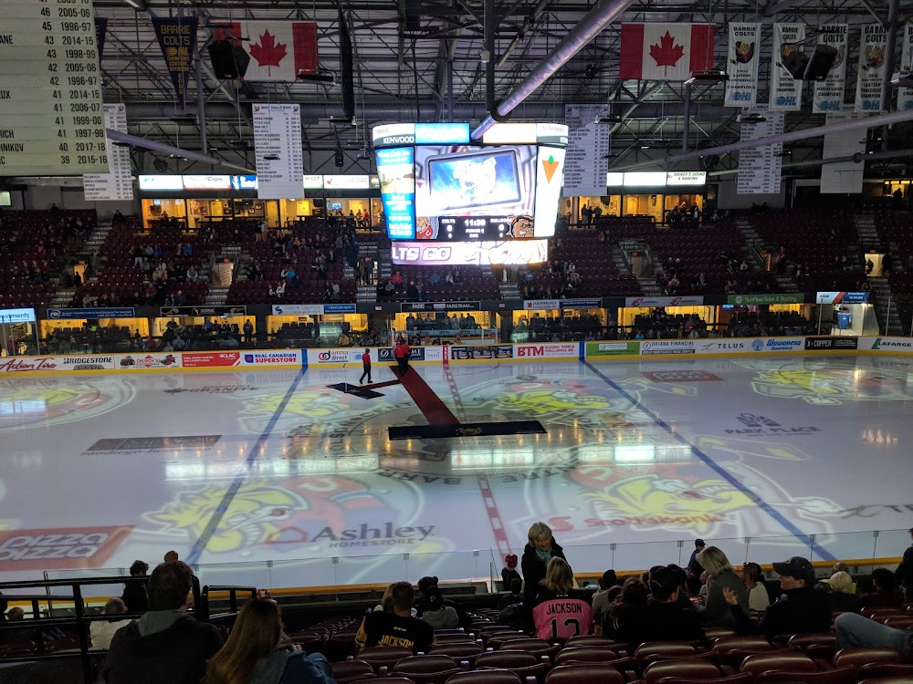 Goon: Last of the Enforcers : arena for hockey-playing scenes