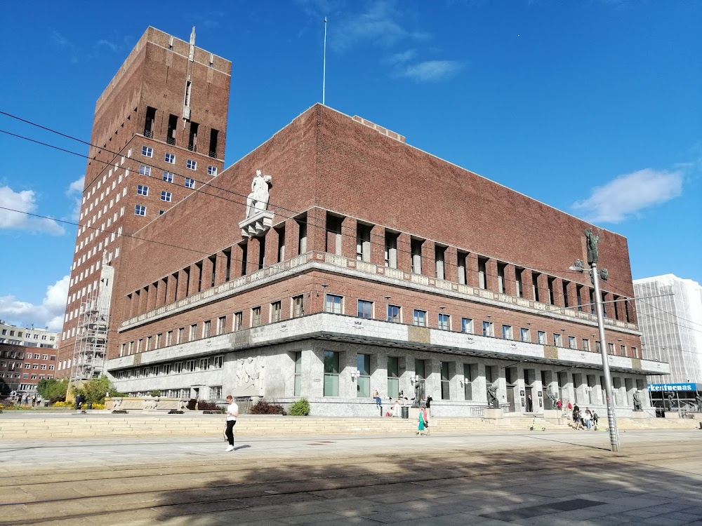 Oslo Rådhus: Den kunstneriske utsmykking : Documentary about the artistic decoration inside Oslo Rådhus