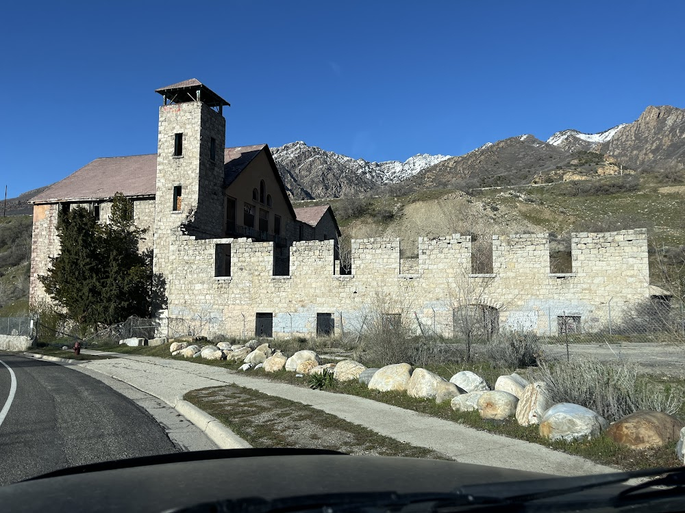 TeenAlien : The abandoned mill where the alien hides.