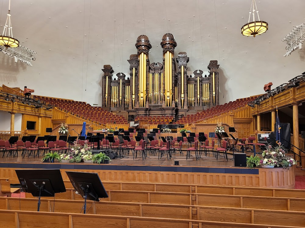 Christmas with the Mormon Tabernacle Choir : 