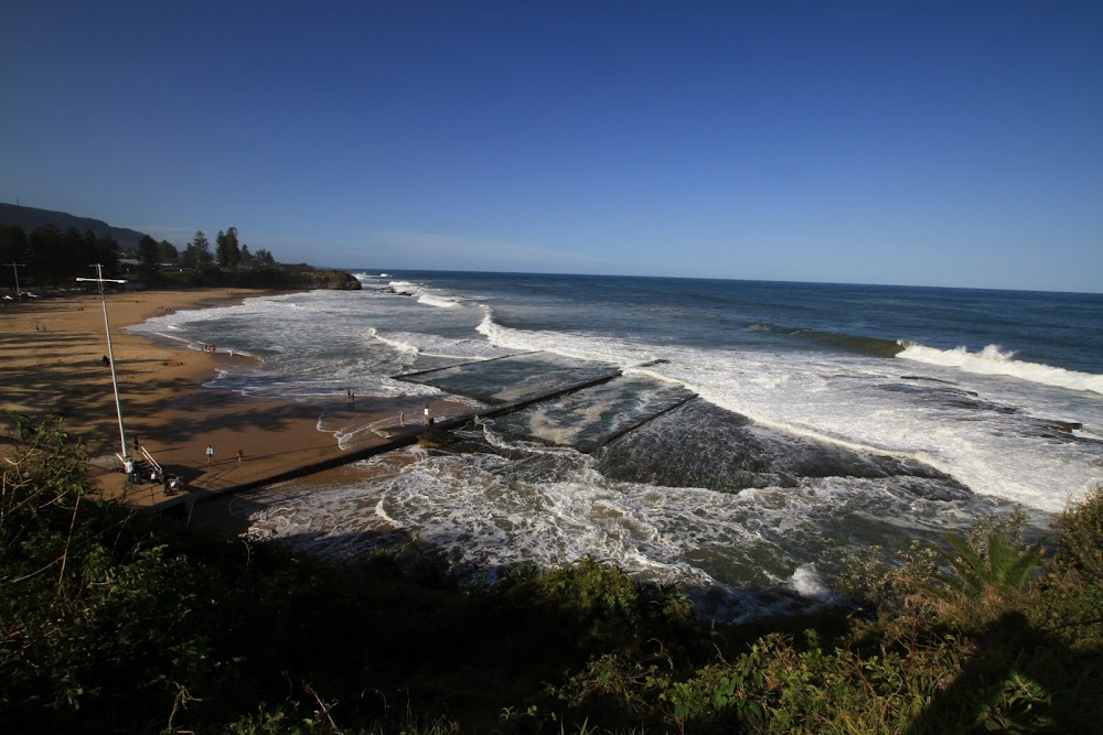 Headland : exterior scenes