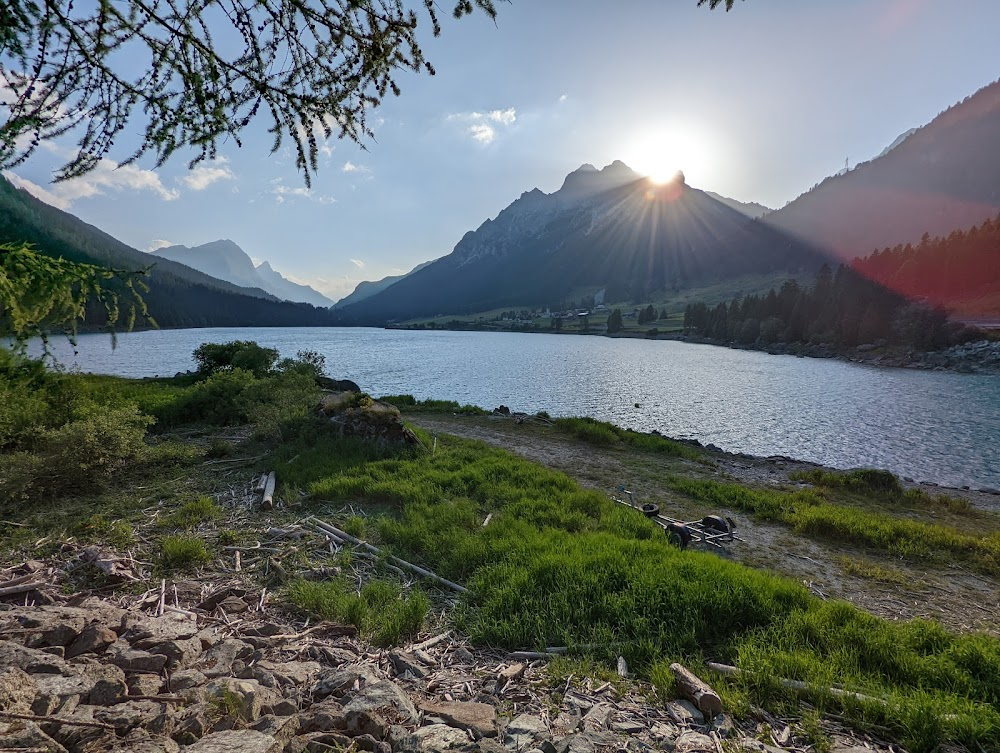 Heidi : Heidi's grandfather house, mountain and lake scenes