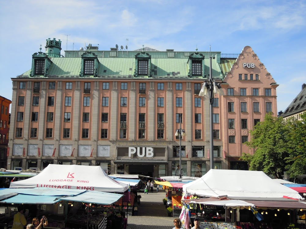 Herrskapet Stockholm ute på inköp : 