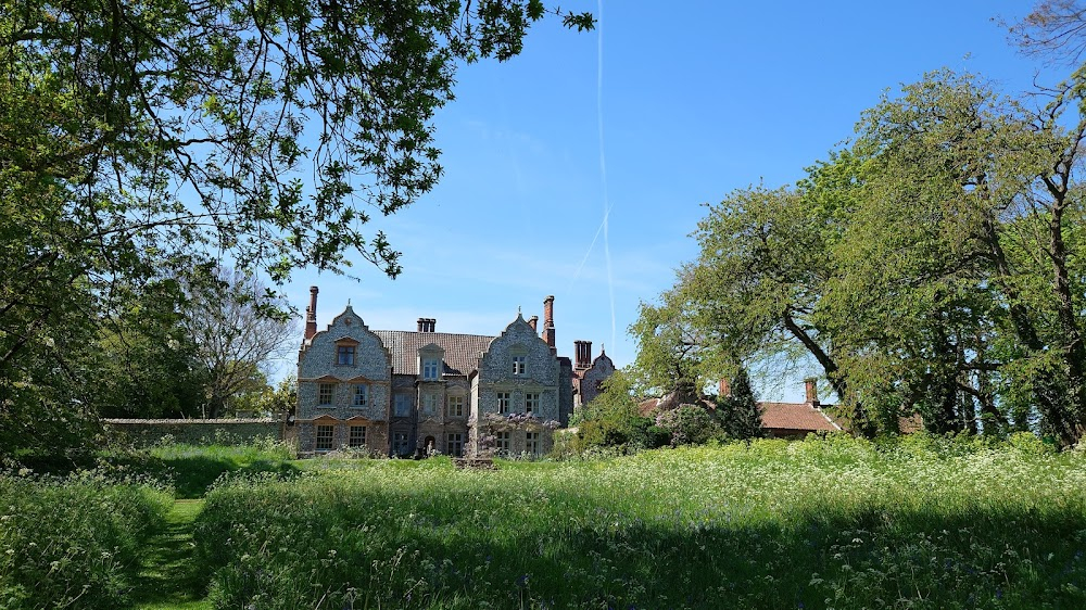 She Stoops to Conquer : Liberty Hall - Hardcastle's country house