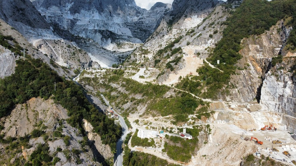 I figli di nessuno : marble quarries