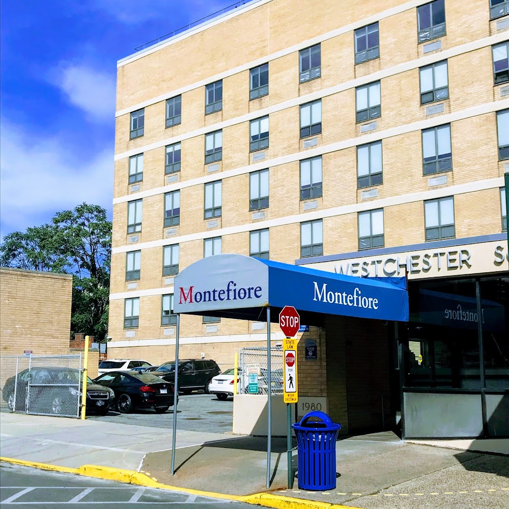 I Never Sang for My Father : hospital where Gene's mother is taken - closed 1976, replaced with huge parking deck for Fordham University