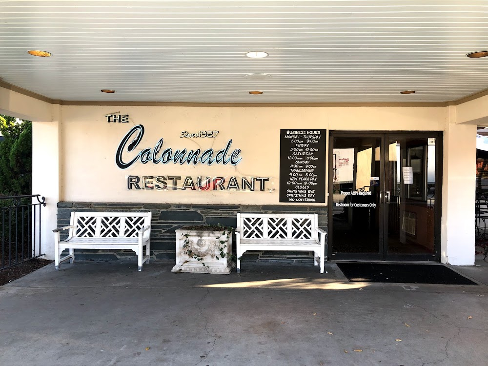 Identity Thief : Colonnade Restaurant