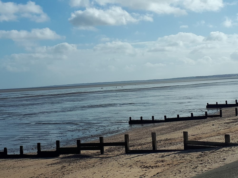 My Brother Is a Mermaid : beach scenes