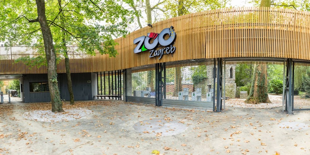 Imam dvije mame i dva tate : ZOO scenes, exterior