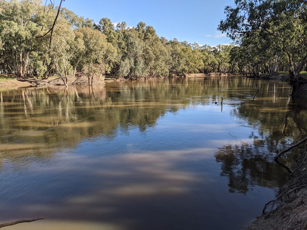 Inland with Sturt : 