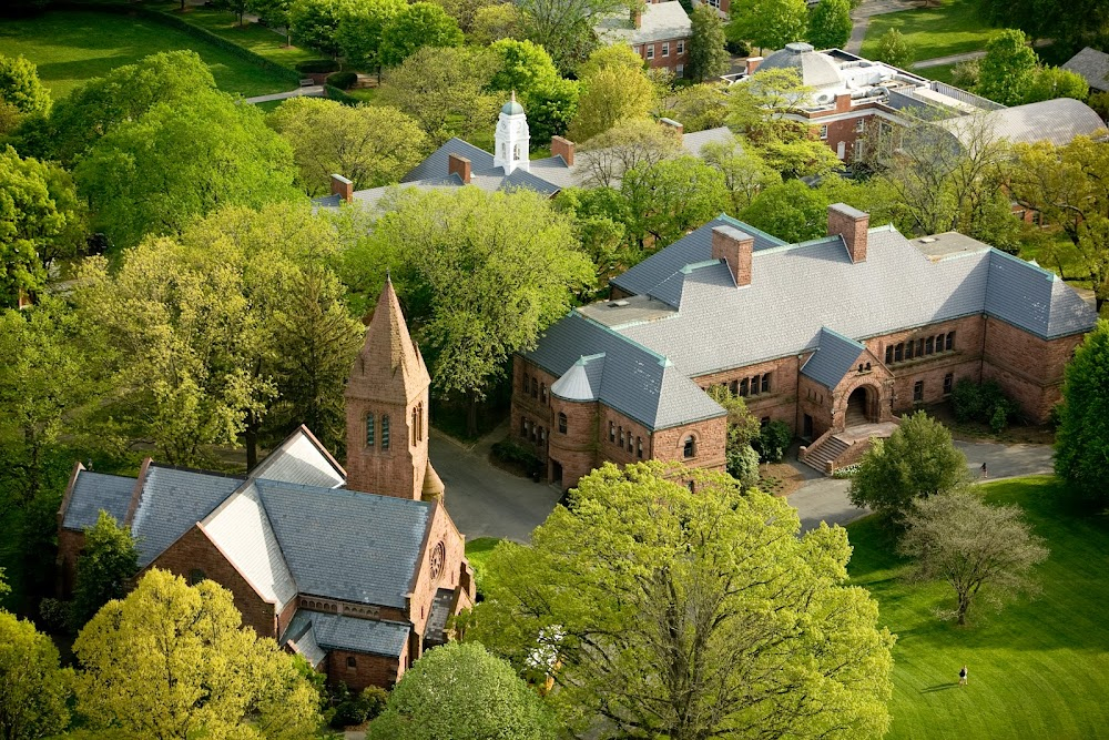 The Happy Years : The Lawrencevill School - exteriors