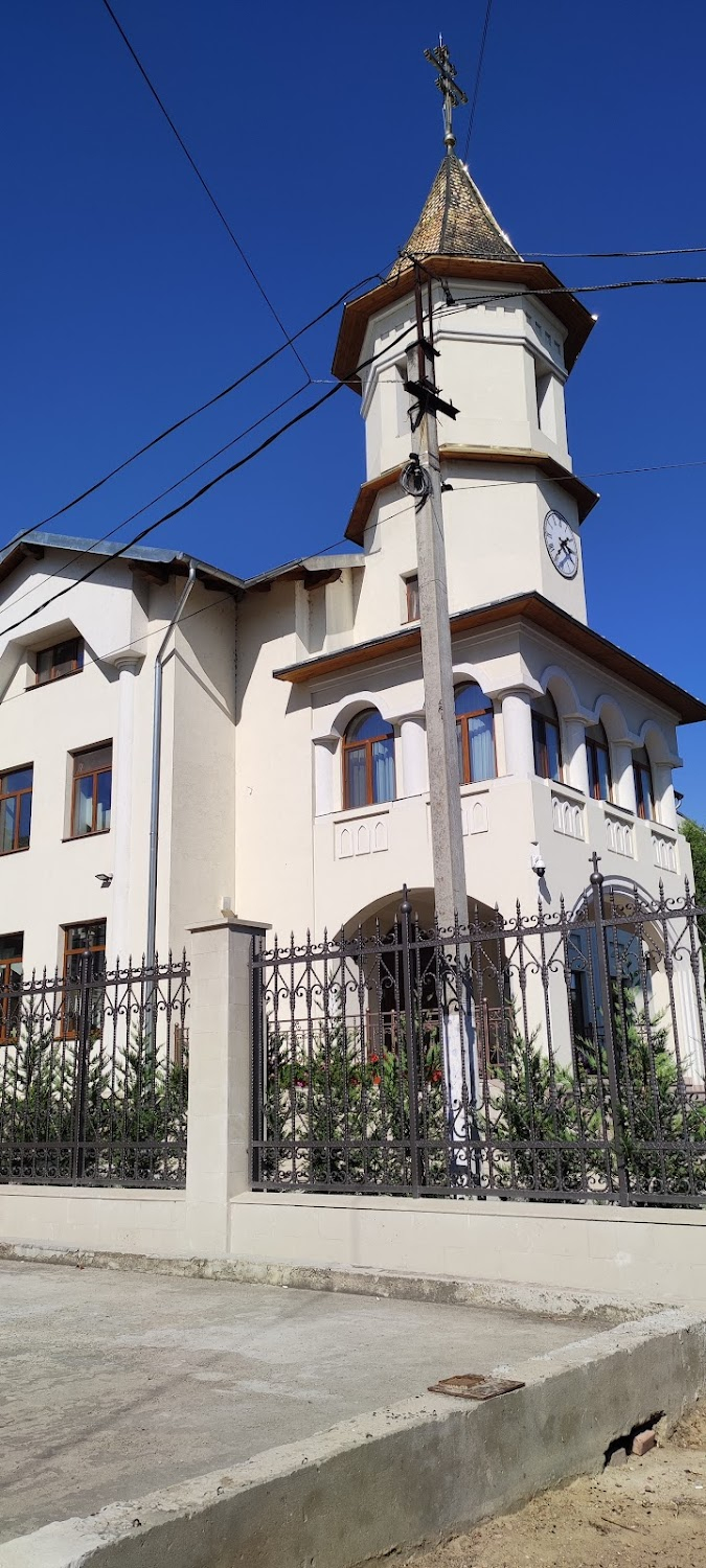 Izgnanie : house, bridge, railway station, church, cemetery