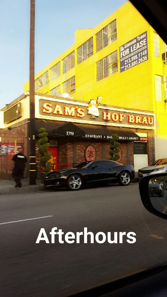 The Bronx Bull : Interior "Mardi Grass" Strip Joint