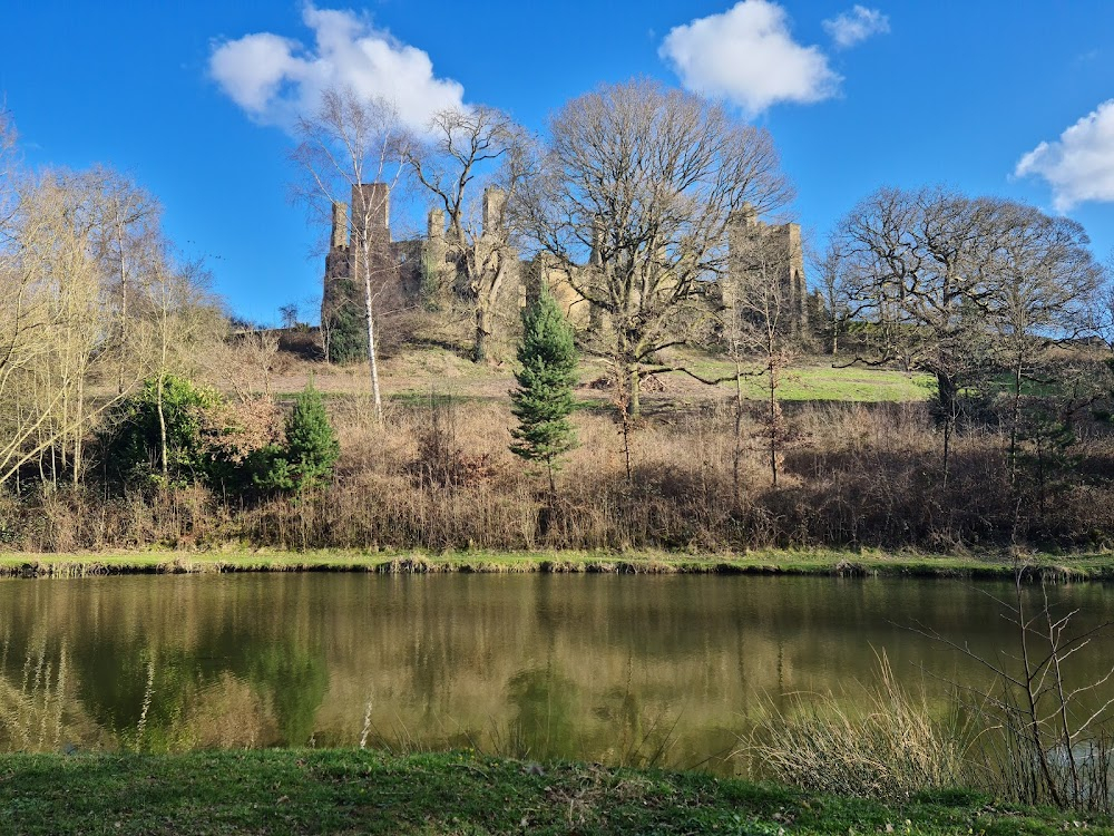 Jane Eyre : Thornfield Hall after the fire