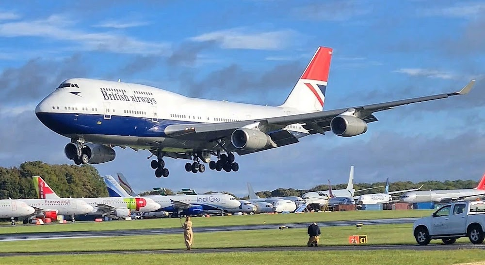 Jeremy Clarkson: Head to Head : as Kemble Airfield