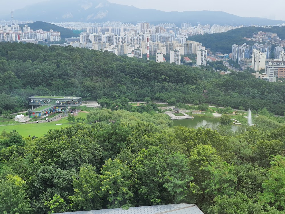 Kimmy Dora and the Temple of Kiyeme : as Bukseoul Dream Forest