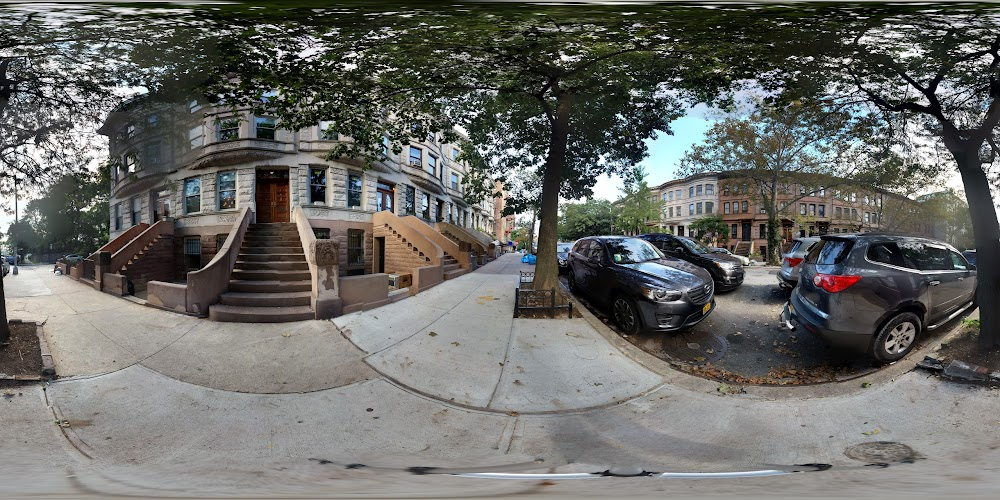 King of New York : Steps leading to phone booth