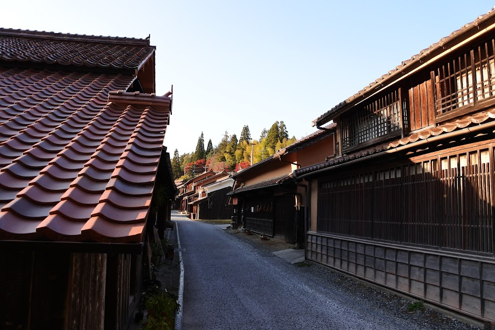 Kuroi ame : village