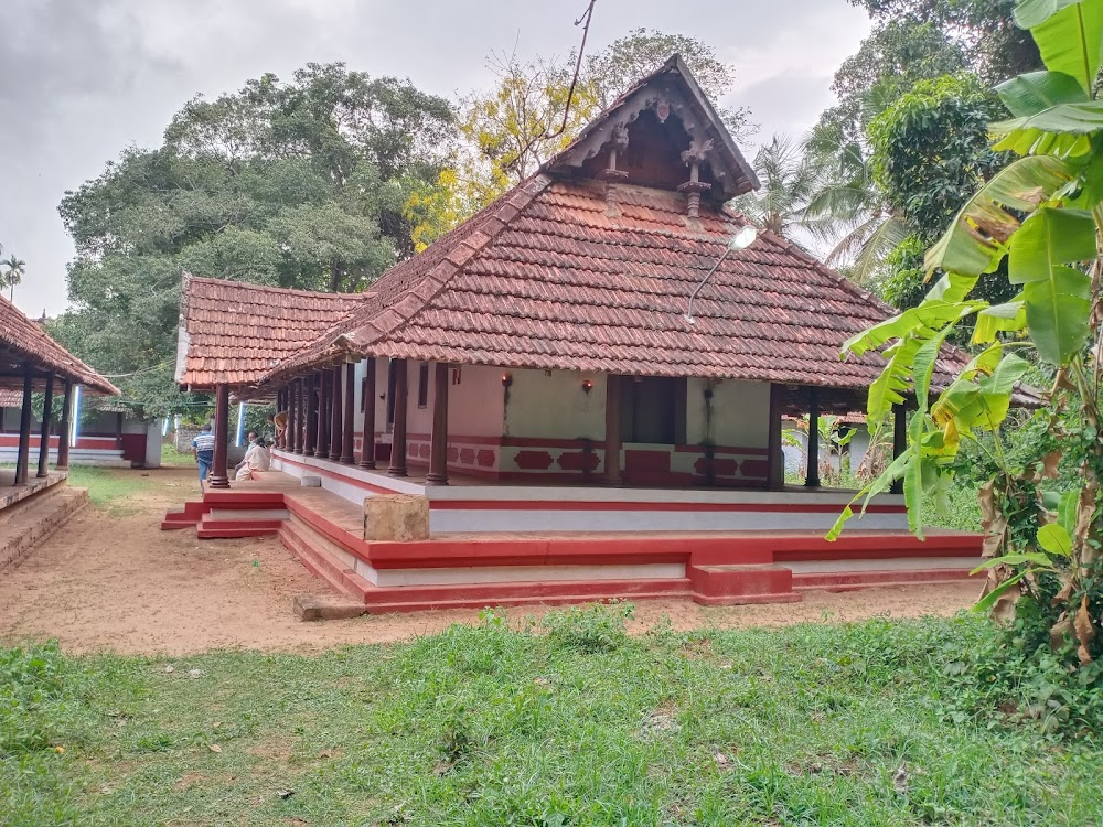 Kutty Srank: The Sailor of Hearts : The final part of the movie and house of Kali are filmed at Thekkumbhagam Village in kollam