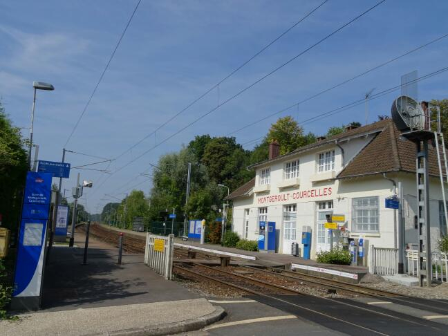 La délicatesse : train station