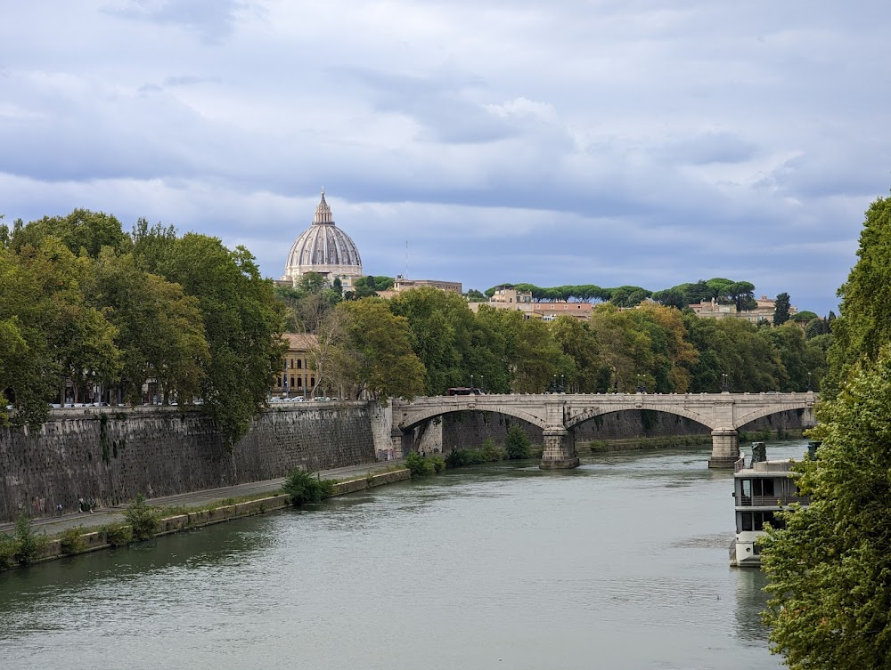 La finestra di fronte : aka Ponte Sisto, Rome, Lazio, Italy