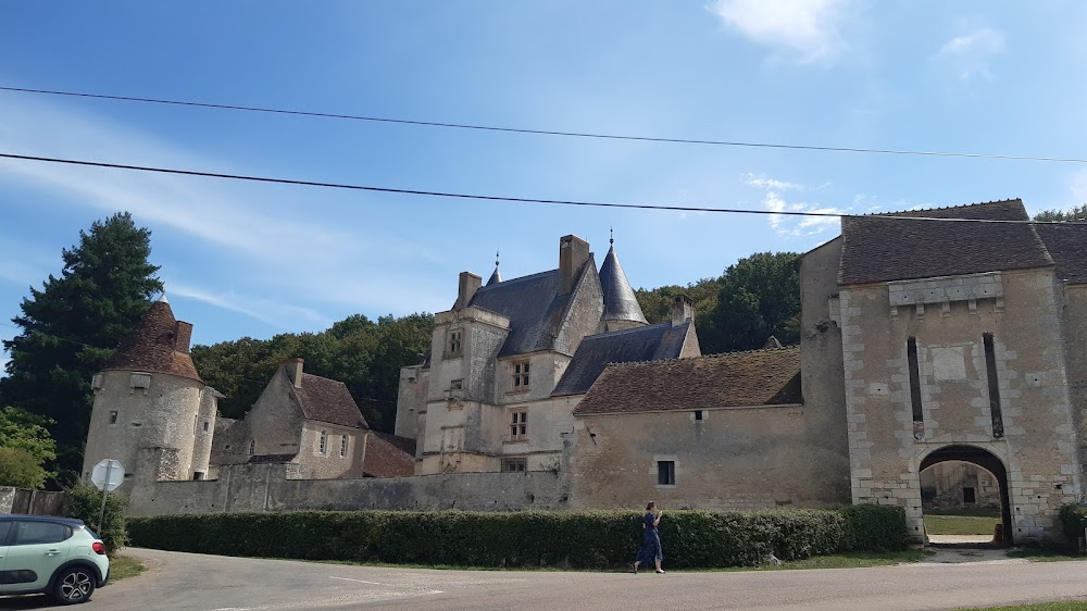 La grande vadrouille : British officers steal nuns' truck