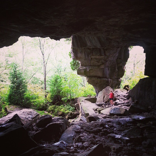 La guerre du feu : caves