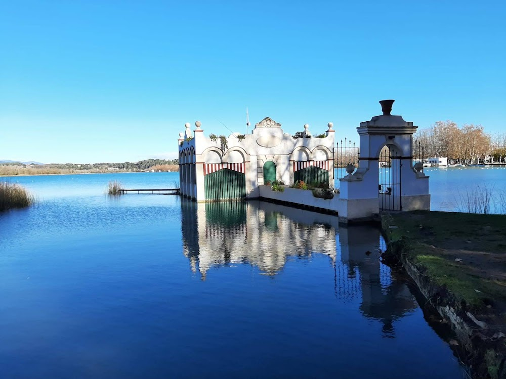 Velvet Suite : Banyoles Auditorium