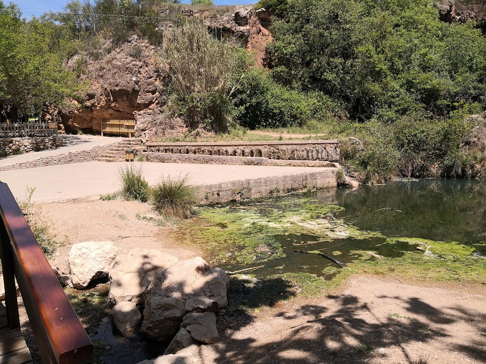 La maldición de la bestia : as San Quintin de Mediona, Barcelona