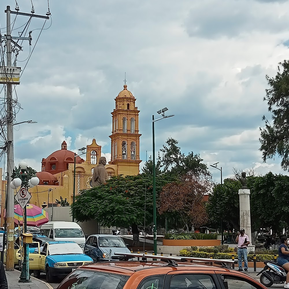 La puerta falsa : 