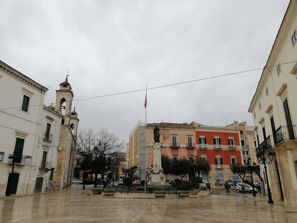 La stazione : Town streets