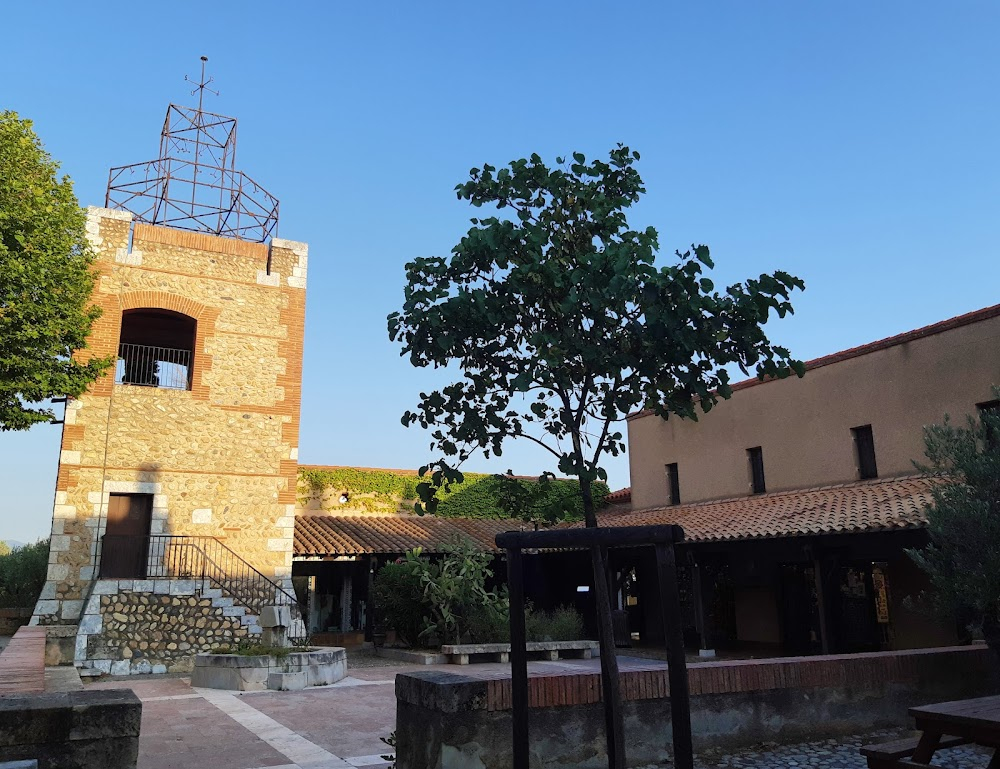 L'adieu à la nuit : Bilal's hotel, at Hotel du Village Catalan