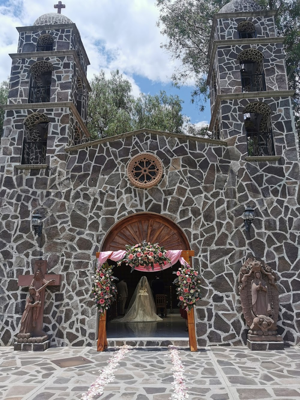 Las coronelas : All outdoors and action scenes were shot in this farm.