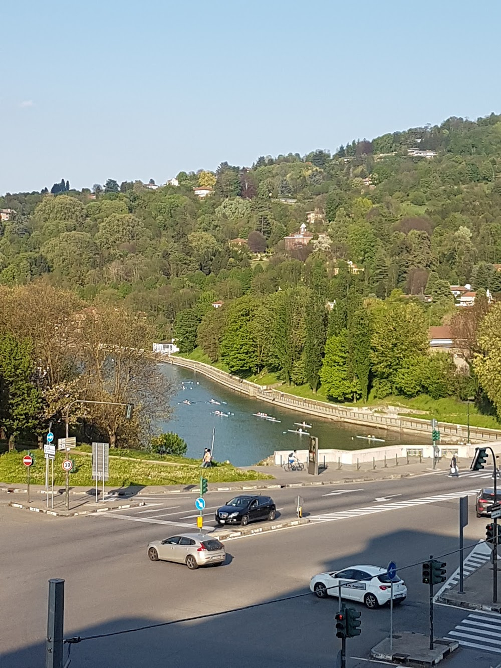 Le amiche : Rosetta and Lorenzo by the river