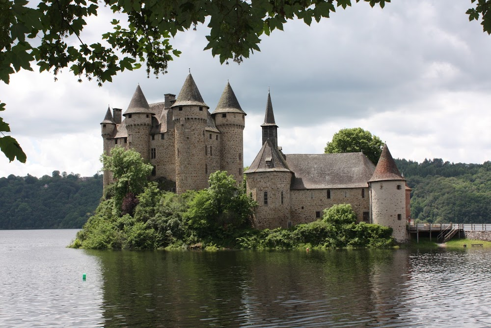 Le capitan : castle where Gisèle is held prisoner