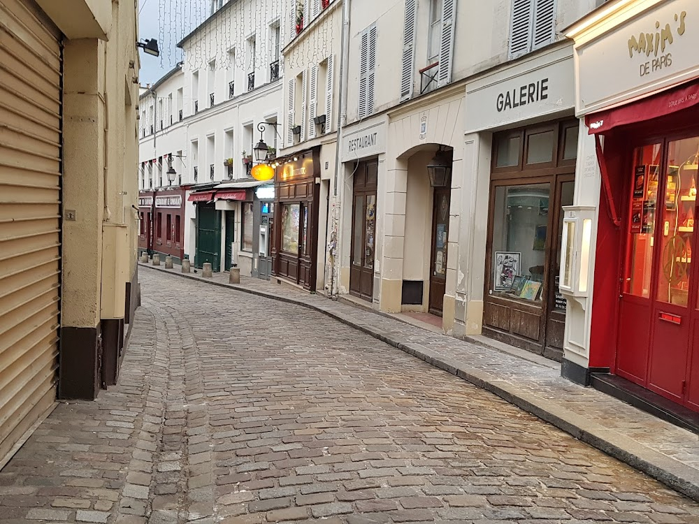 La fin du monde : street scene