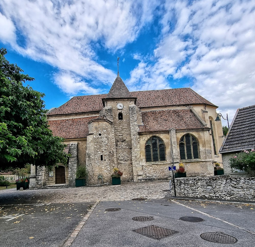 Le Comte de Monte Cristo : Auteuil church, where Camille De La Richardais goes to confess