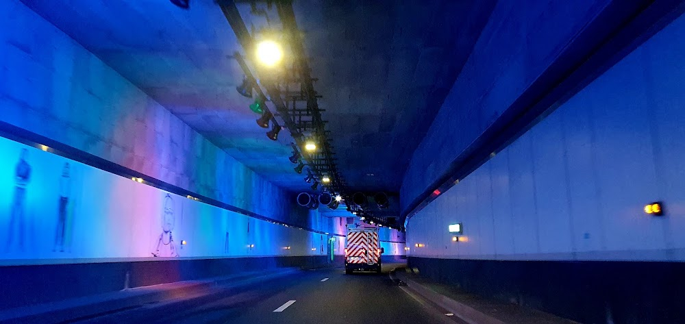 Le fidèle : Highway Tunnel