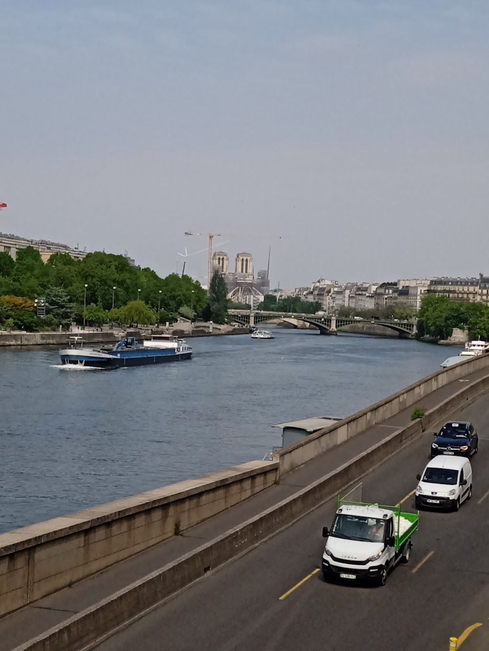 Le garçon sur le quai : location