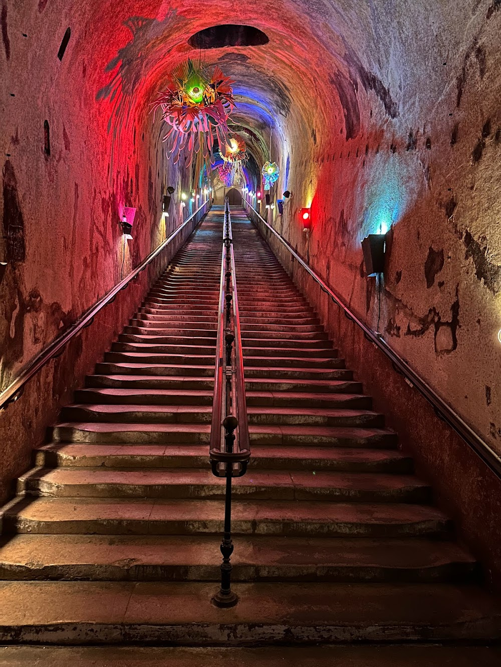 Le scandale : Domaine Pommery, Champagne vineyards and cellars.