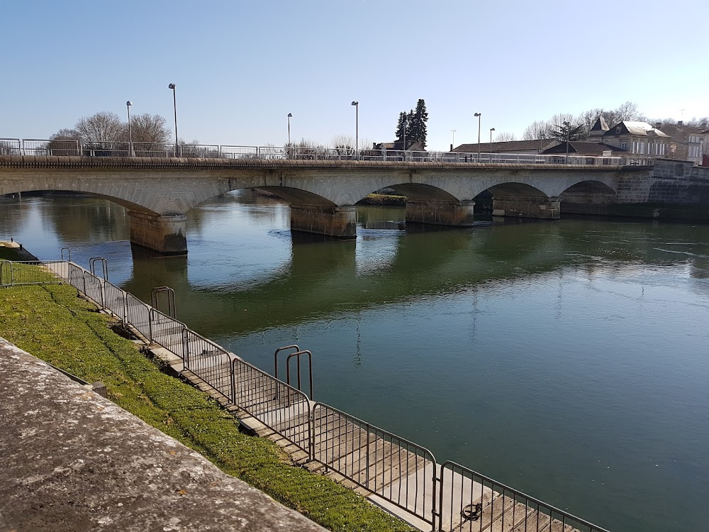 Le promeneur du Champ de Mars : 