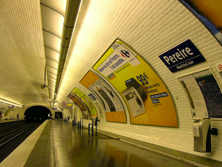 Les enfants des autres : Rachel takes the subway