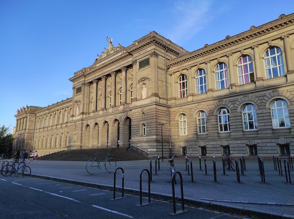 Les fantômes : University campus