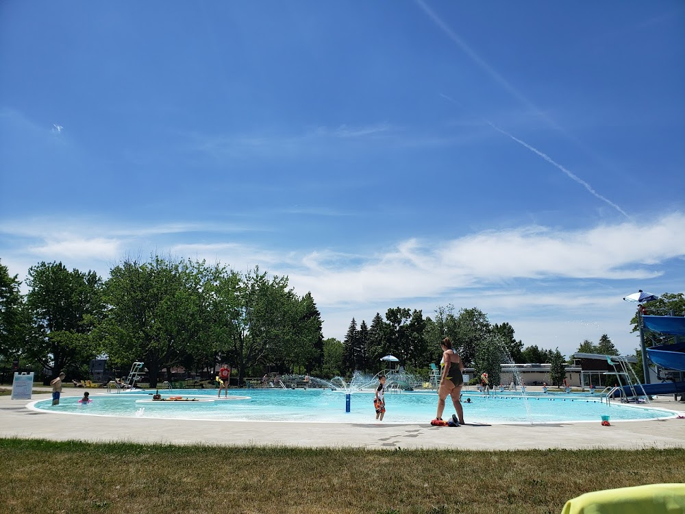 Les voleurs du dimanche : Location of speedboat regatta