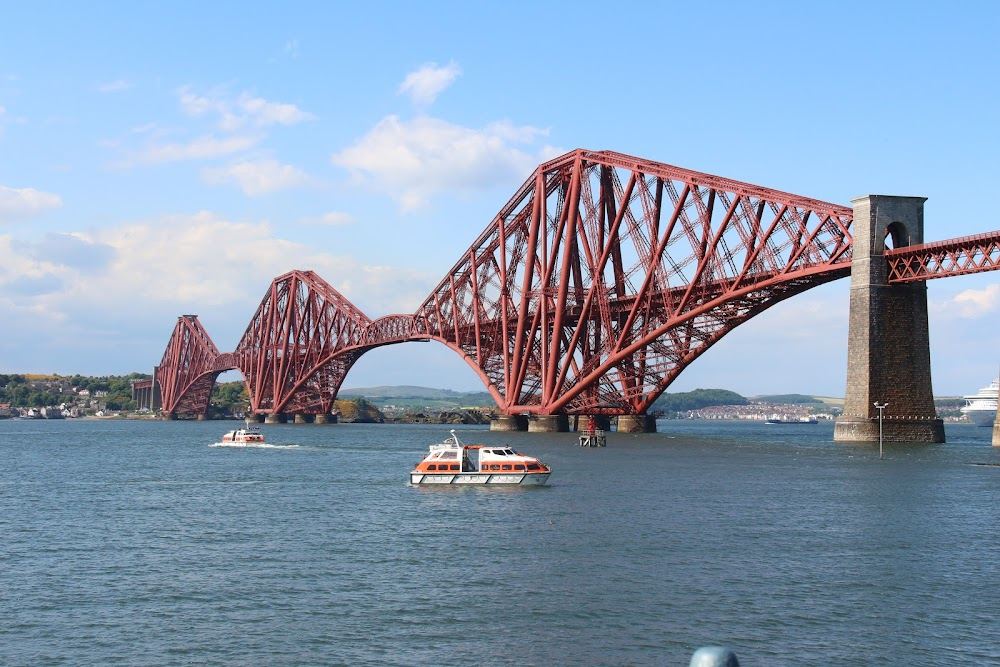 The Land of Auld Lang Syne : railroad bridge