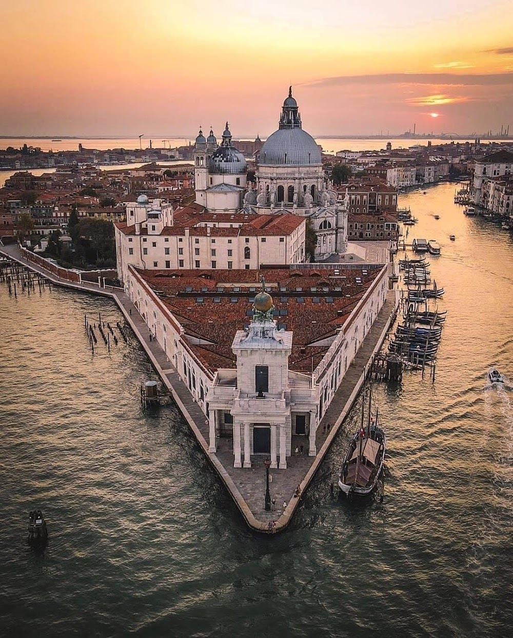 Venise et ses monuments : 