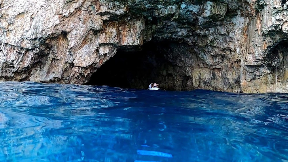 L'odyssée : underwater cave