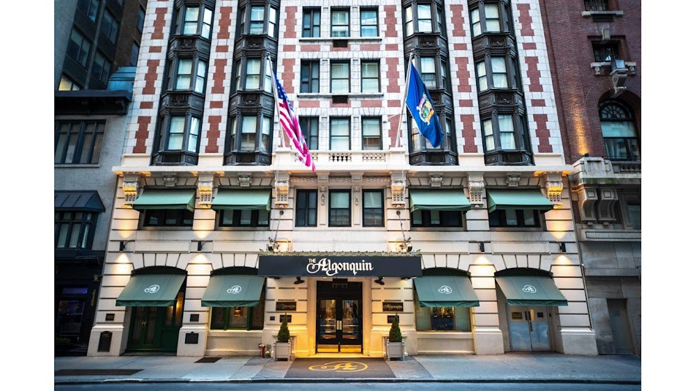 Making the Boys : Mart Crowley stands in front of the hotel and says this is the Algonquin, where he stayed after the success of the play.